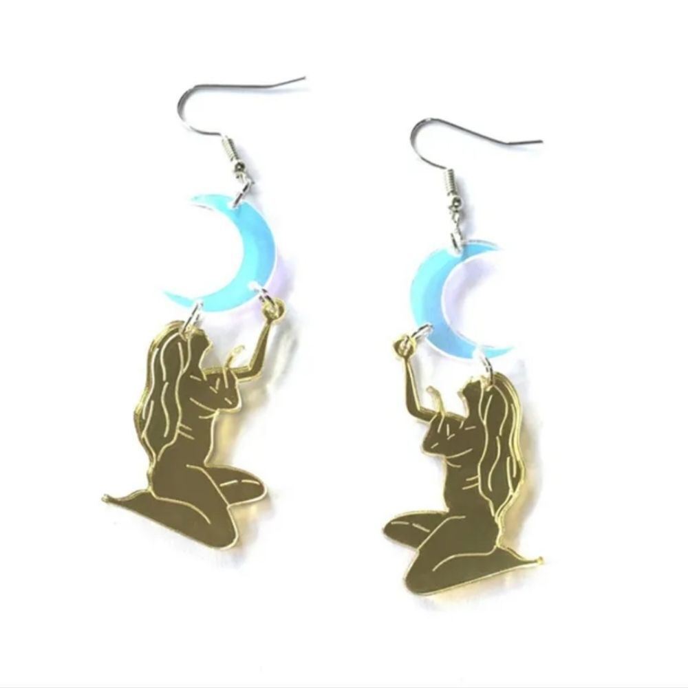 NWOT Moon Goddess Earrings